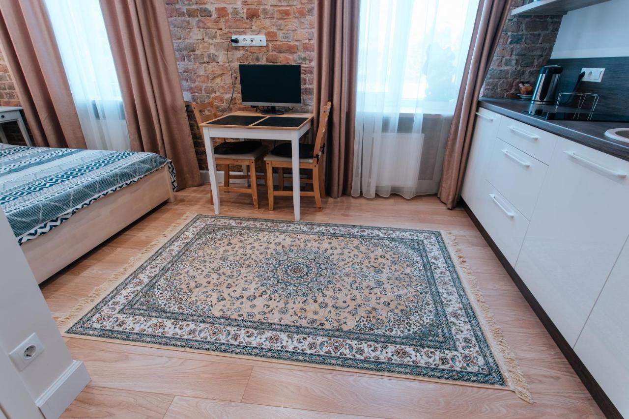 Stylish Latvian-Style Studio Apartment Near City Center, Parks, Cafes & Public Transit Рига Экстерьер фото